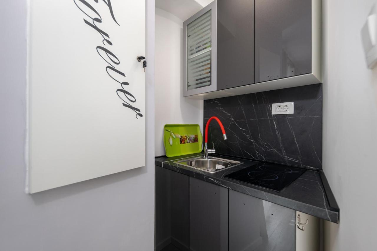 Apartment & Rooms Forever 2 Rijeka Exterior photo
